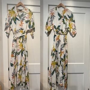 Aakaa Birds Of Paradise kimono style faux Wrap double split Maxi Dress with sash